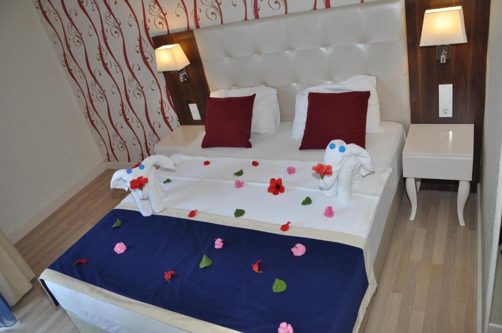 אלאניה Kleopatra Micador Otel מראה חיצוני תמונה