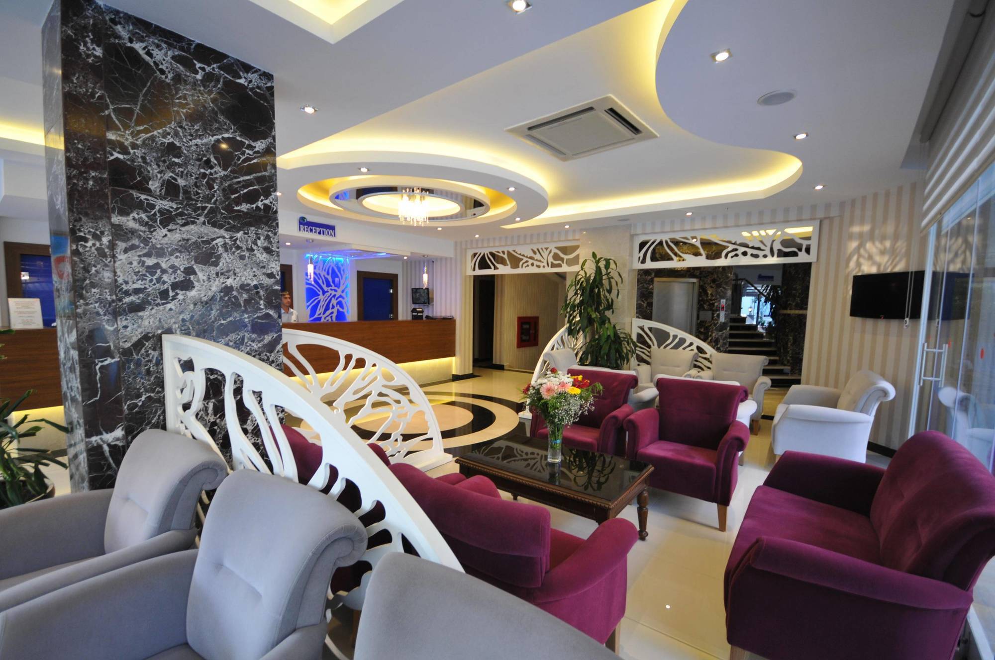 אלאניה Kleopatra Micador Otel מראה חיצוני תמונה
